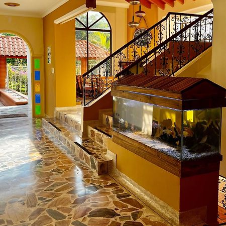 Hotel Casa Confort ซานตาโรซา เดกาบัล ภายนอก รูปภาพ