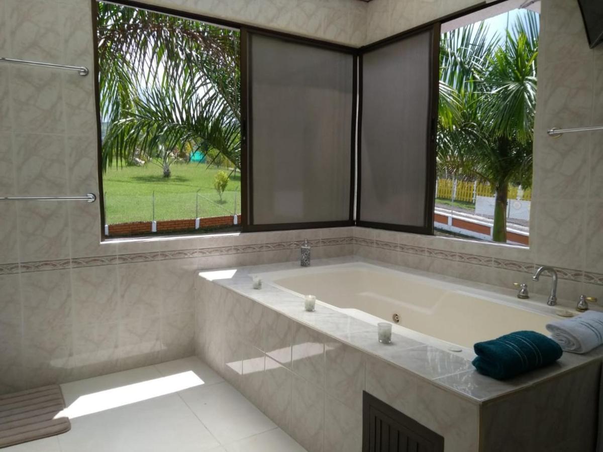 Hotel Casa Confort ซานตาโรซา เดกาบัล ภายนอก รูปภาพ