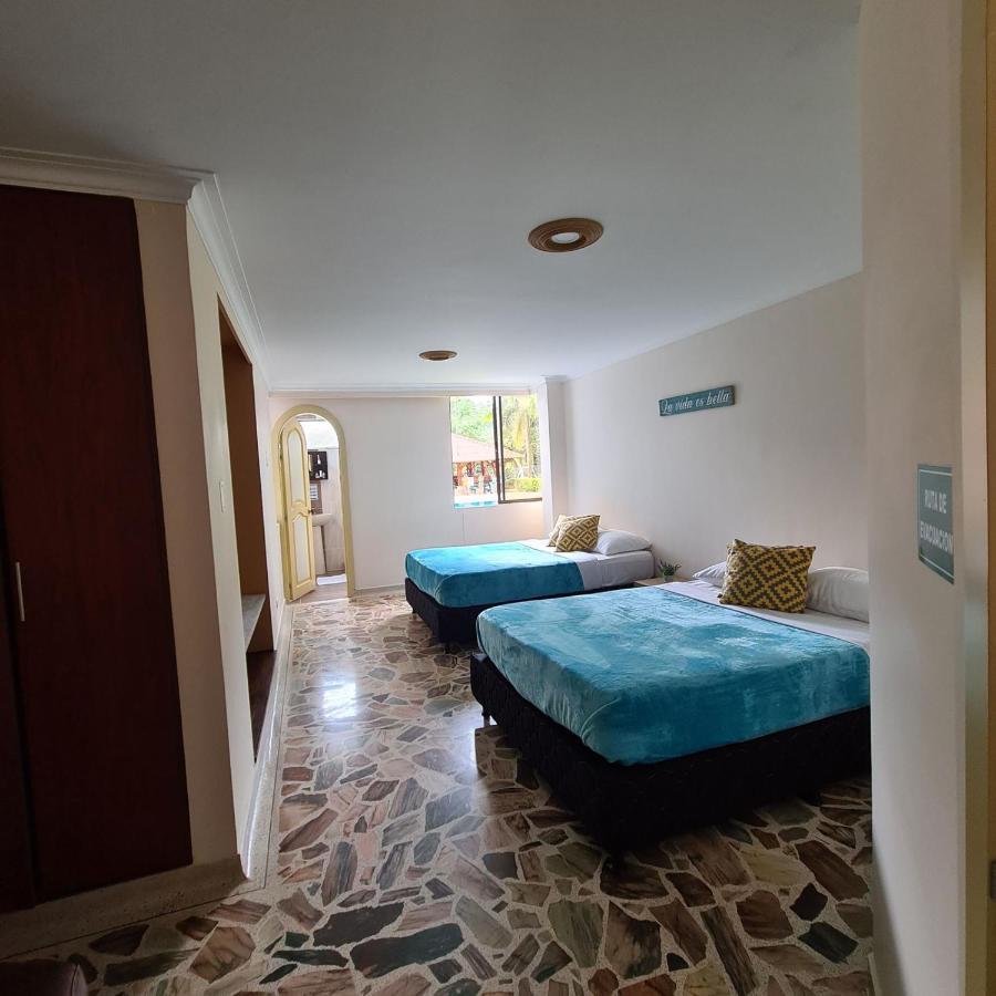 Hotel Casa Confort ซานตาโรซา เดกาบัล ภายนอก รูปภาพ