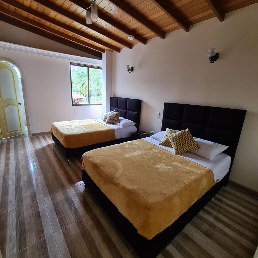 Hotel Casa Confort ซานตาโรซา เดกาบัล ห้อง รูปภาพ