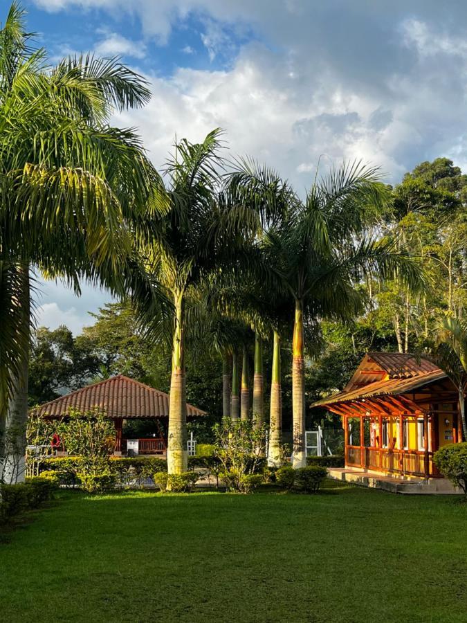 Hotel Casa Confort ซานตาโรซา เดกาบัล ภายนอก รูปภาพ